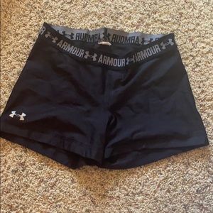 Under Armour spandex!!